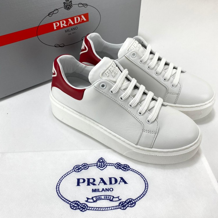 PRADA CONSTRAST HEEL LOW TOP SNEAKERS KIRMIZI